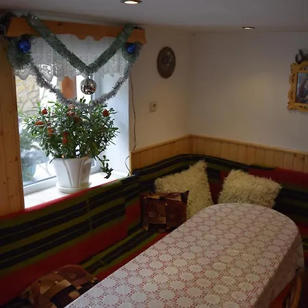 Guest house Tsanovi *