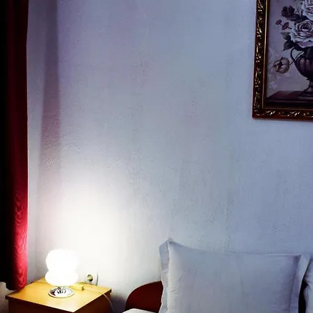 Tsanovi Guest house