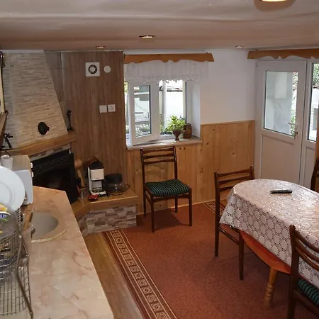 Guest house Tsanovi
